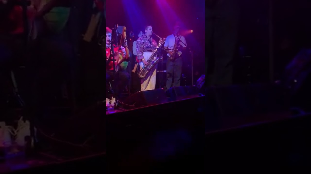 Julius Richard's opening track live @HootanannyBrixtonn