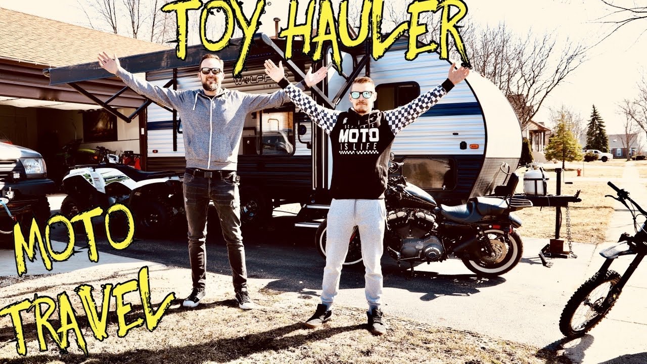 SMALLEST TOY HAULER CAMPER | WOLF PUP 18RJB | DIFFERENT WAY TO TRAVEL WITH YOUR MOTORCYCLE