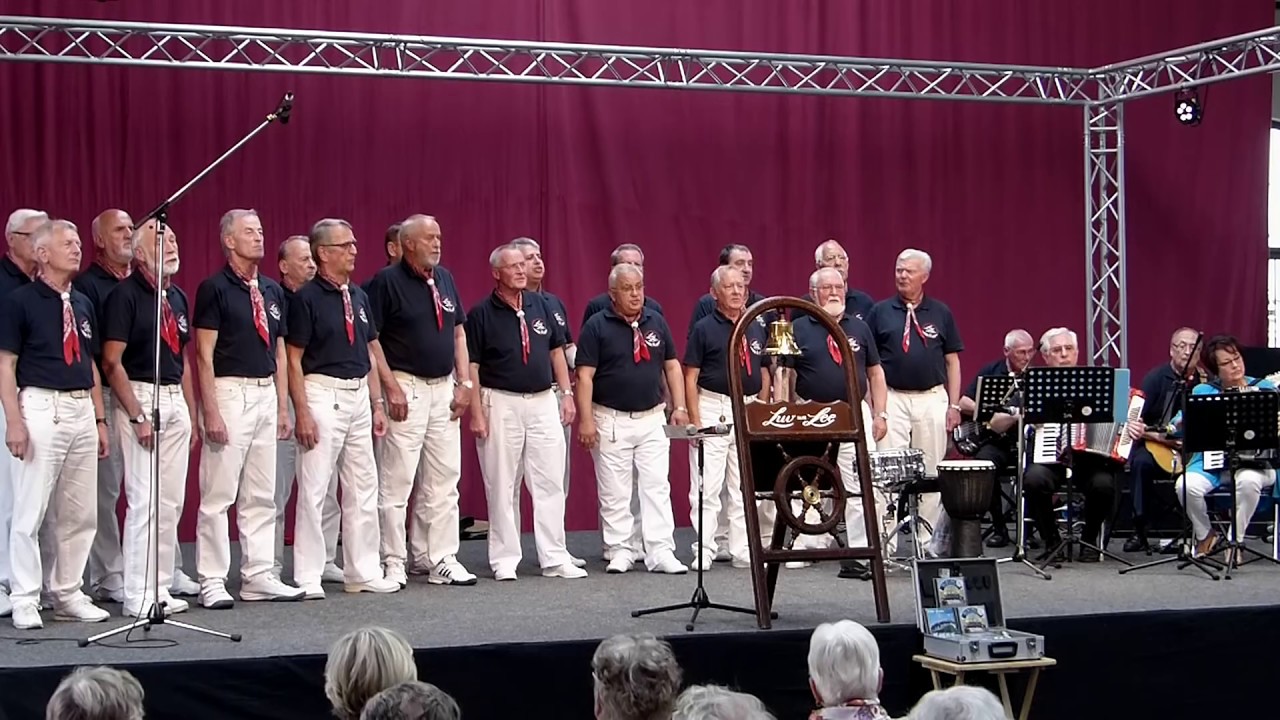 Sea Shanty - Shantychor - Luv & Lee aus Rostock, Auftritt 31. Mai 2015 in Wismar