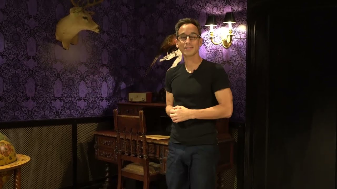 Tour the Set of 