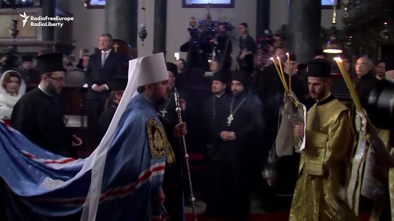Ukraine's Orthodox Church Breaks Away From Russia