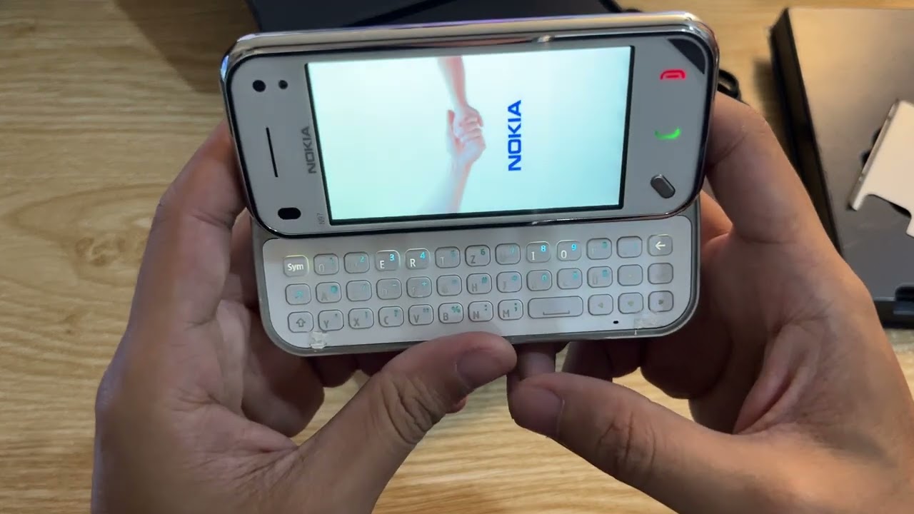 Mở hộp/ Unboxing Nokia N97 Mini thị trường Đức