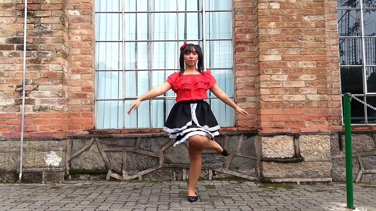 Skeleton Orchestra and Lilia - Hatsune Miku Dance Cover
