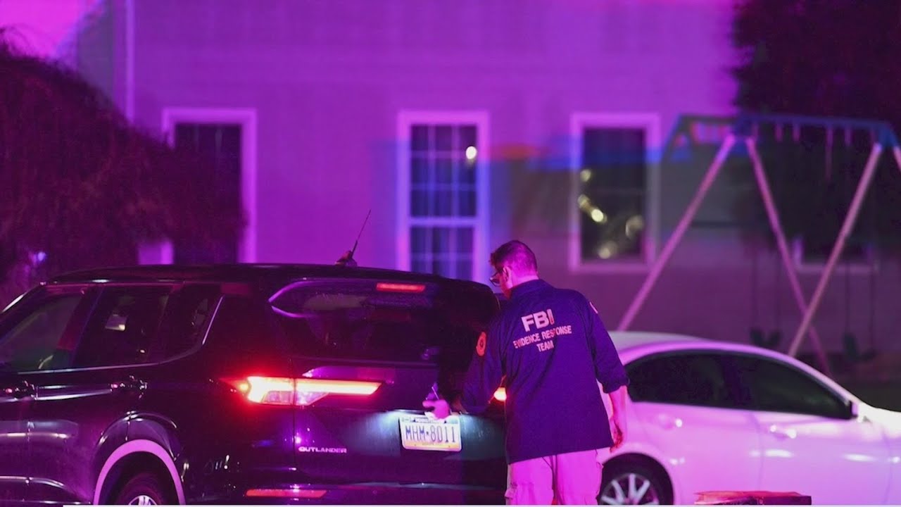 FBI searches PA homes of accused NYC bombers