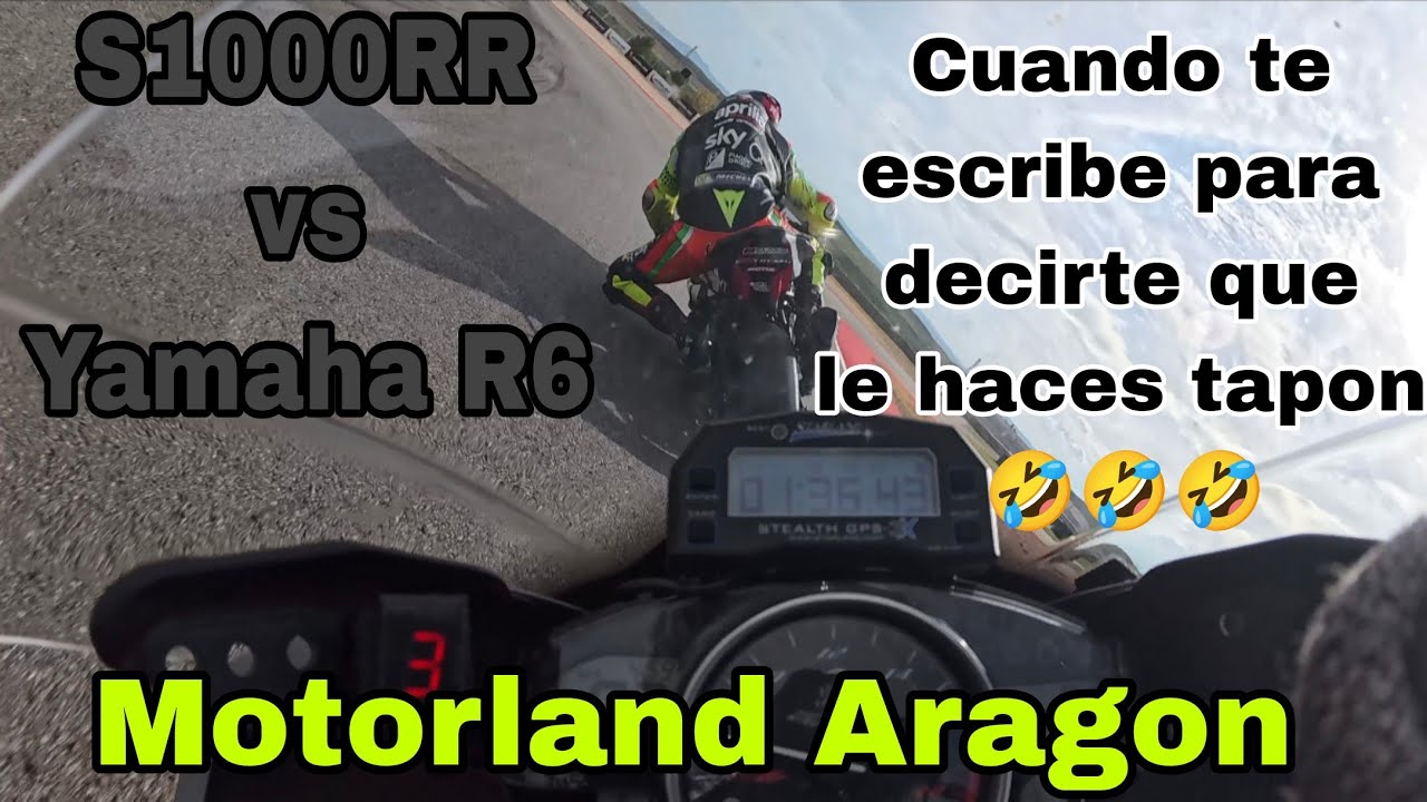 when he writes to tell you that you're a traffic jam #bmws1000rr vs #yamahar6 Motorland Aragon
