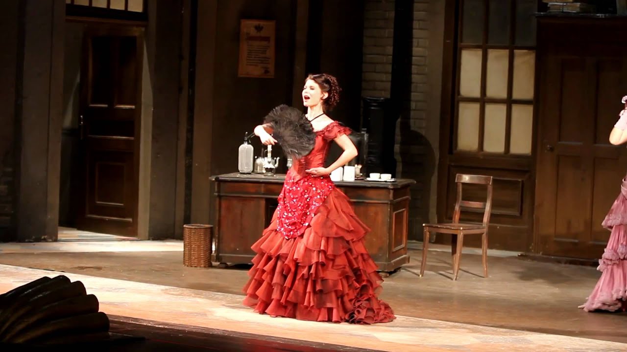 Beate Ritter als Adele an der Wiener Volksoper