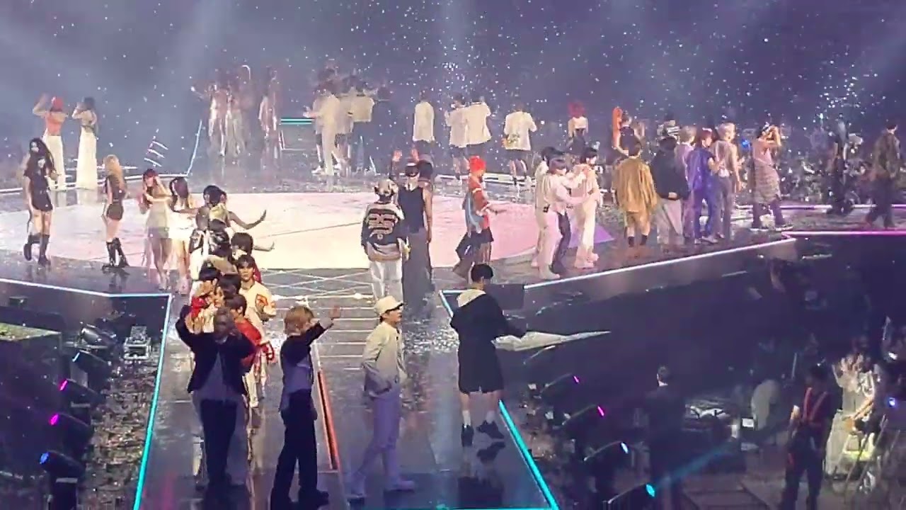 K-Wave concert Inkigayo 0602 Ending