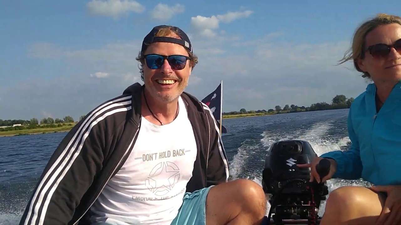 Mit dem Takacat auf der Maas