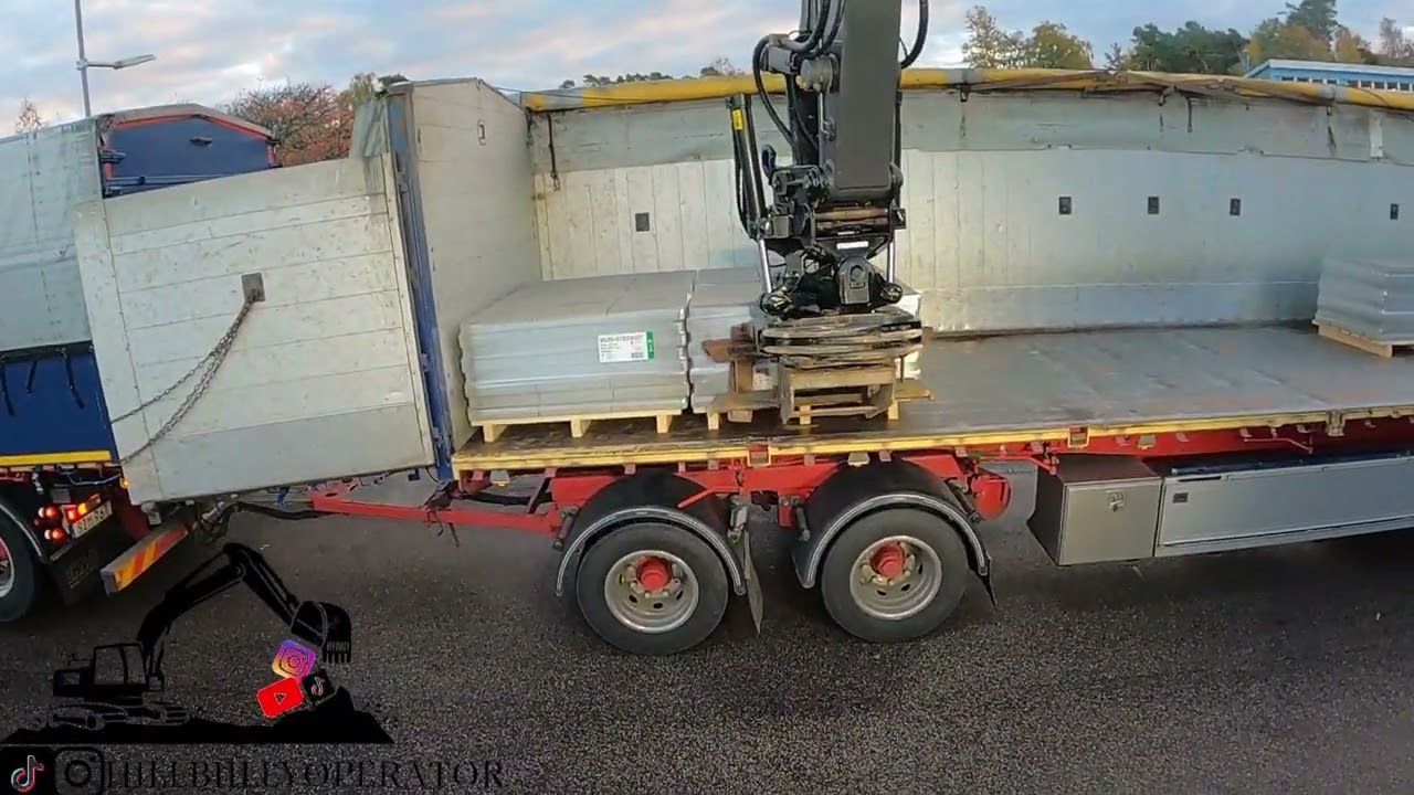 volvo ewr170e steelwrist makes it easy to unload truck 👌💪