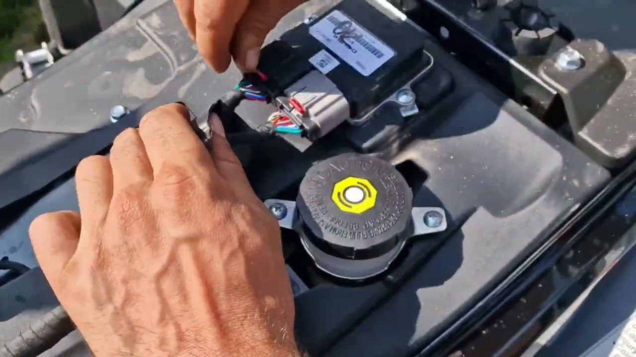 Gdzie znajduje się moduł w CFMOTO 850? komputer Odblokowanie cf moto 850xc chip tuning vmax