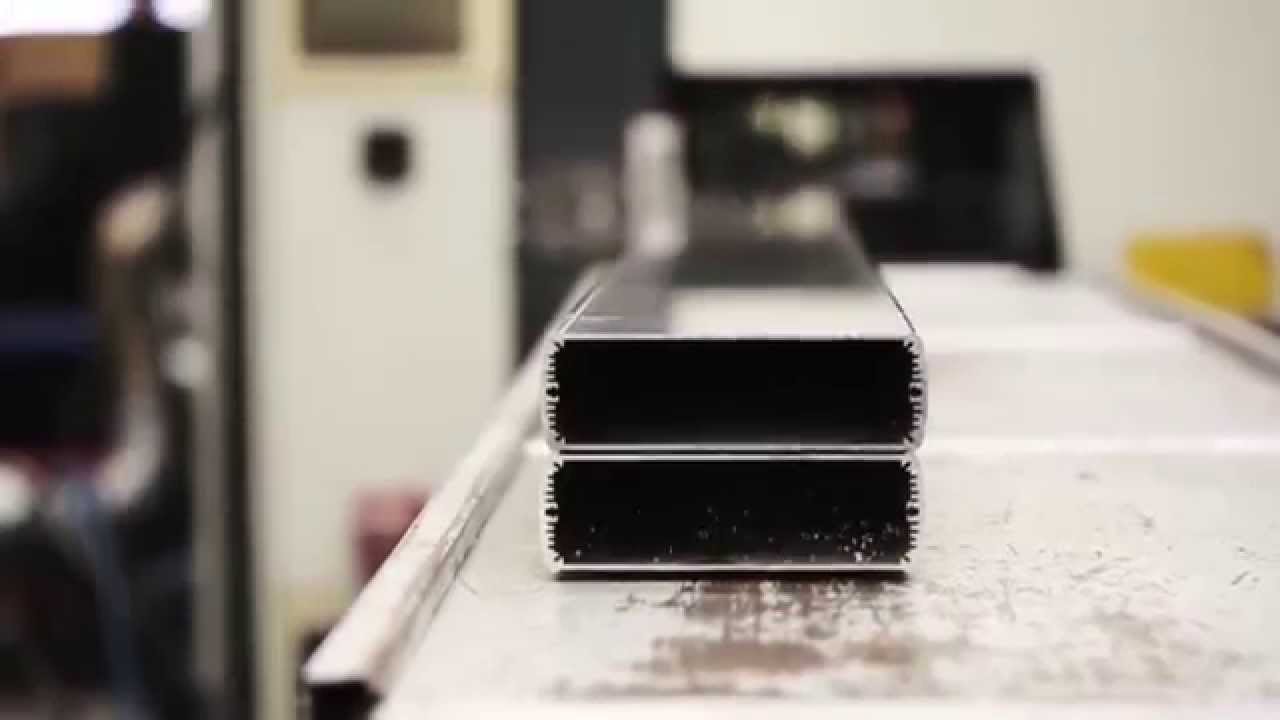 S&auml;gen von Aluminiumprofilen / Cutting Aluminium Profiles | Bopla Geh&auml;use Systeme GmbH