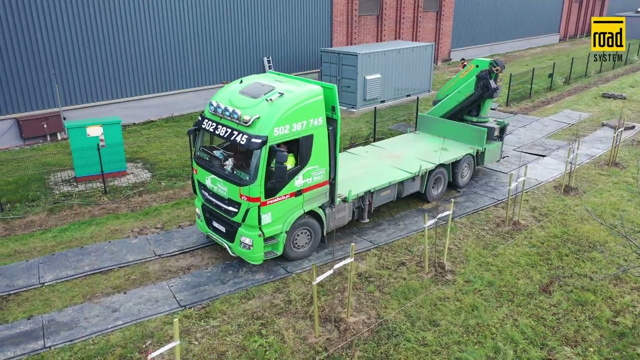 Access road for heavy transport – a revolution in the construction of temporary roads with RS 450!