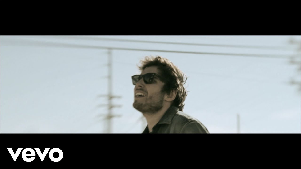 You Me At Six - No One Does It Better (Official Video)