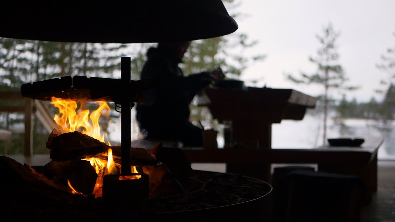 A Finnish Winter Adventure | Cooking on the fire at Norppalaavu | Madog Outdoors | Part 2
