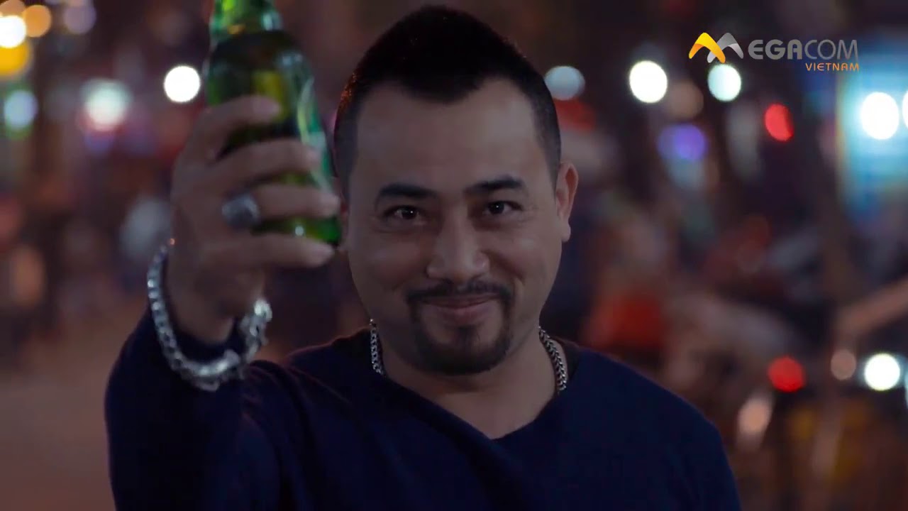 Countdown Party in Hanoi 2017-  DJ Florian Picasso by  Megacom Vietnam