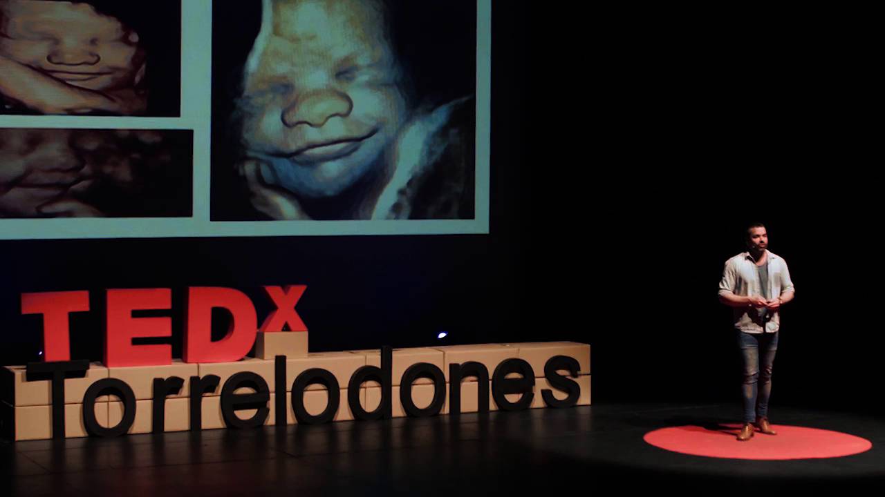 La sonrisa como elemento transformador del mundo | Jaume Sanllorente | TEDxTorrelodones