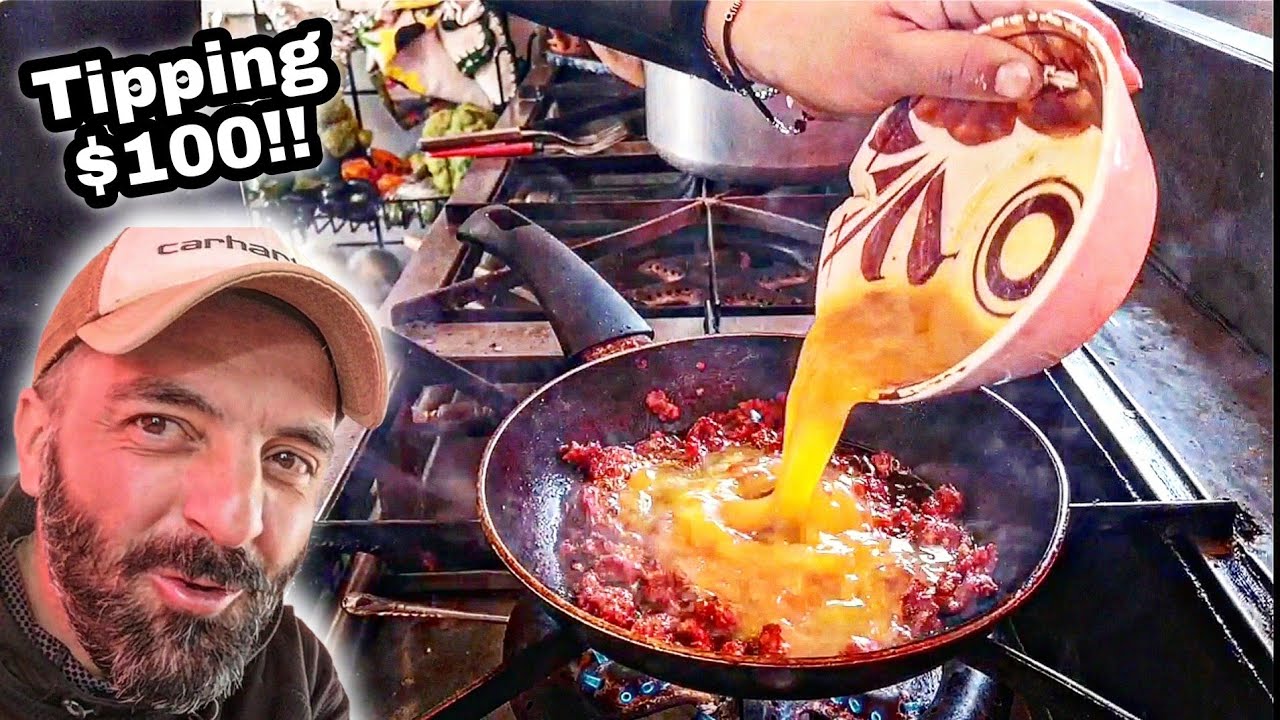 Mexico's Legendary Omelette | Chorizo Omelette With Cheese | Mexican Street Food | Tipping $100 Dlls