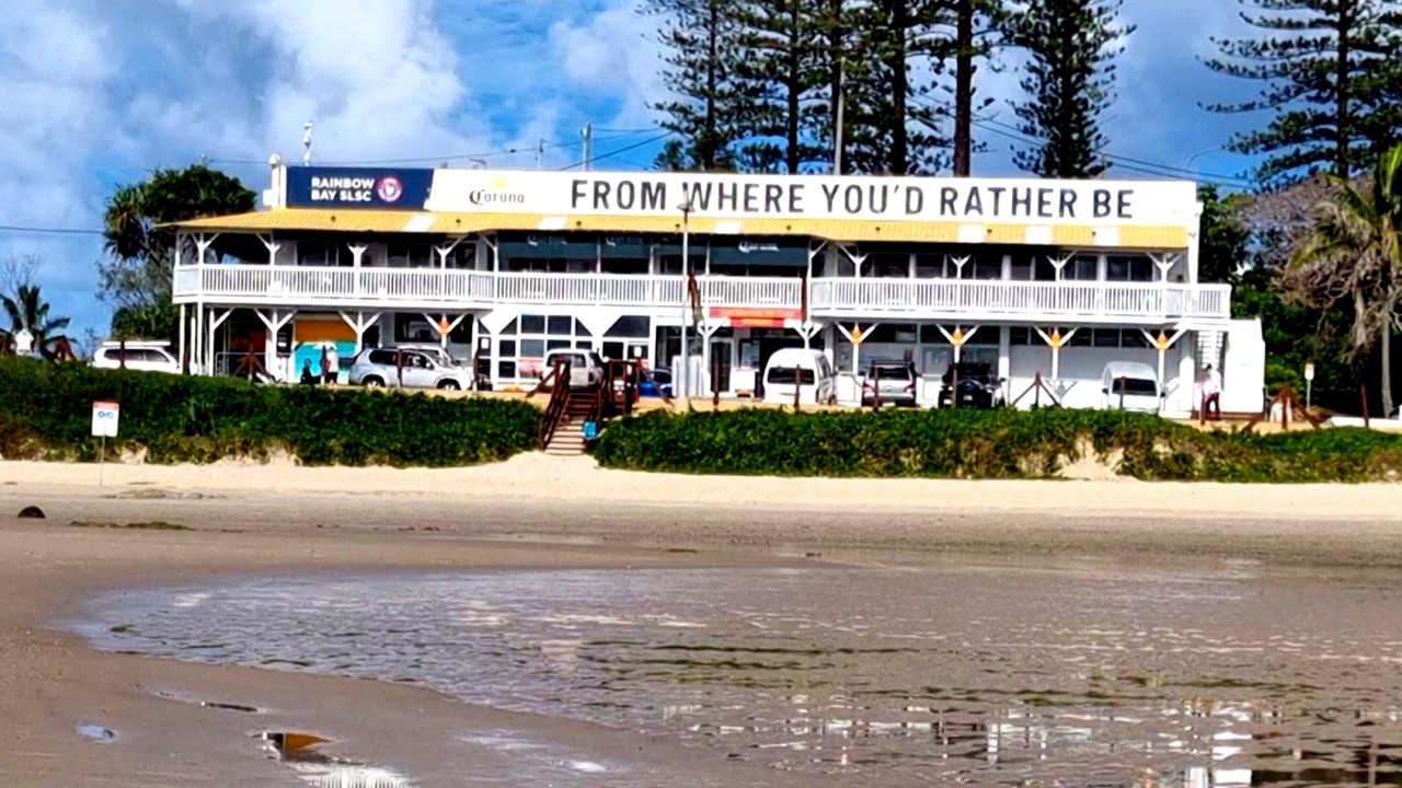 Walking and Watching Surfers at Snapper Rocks