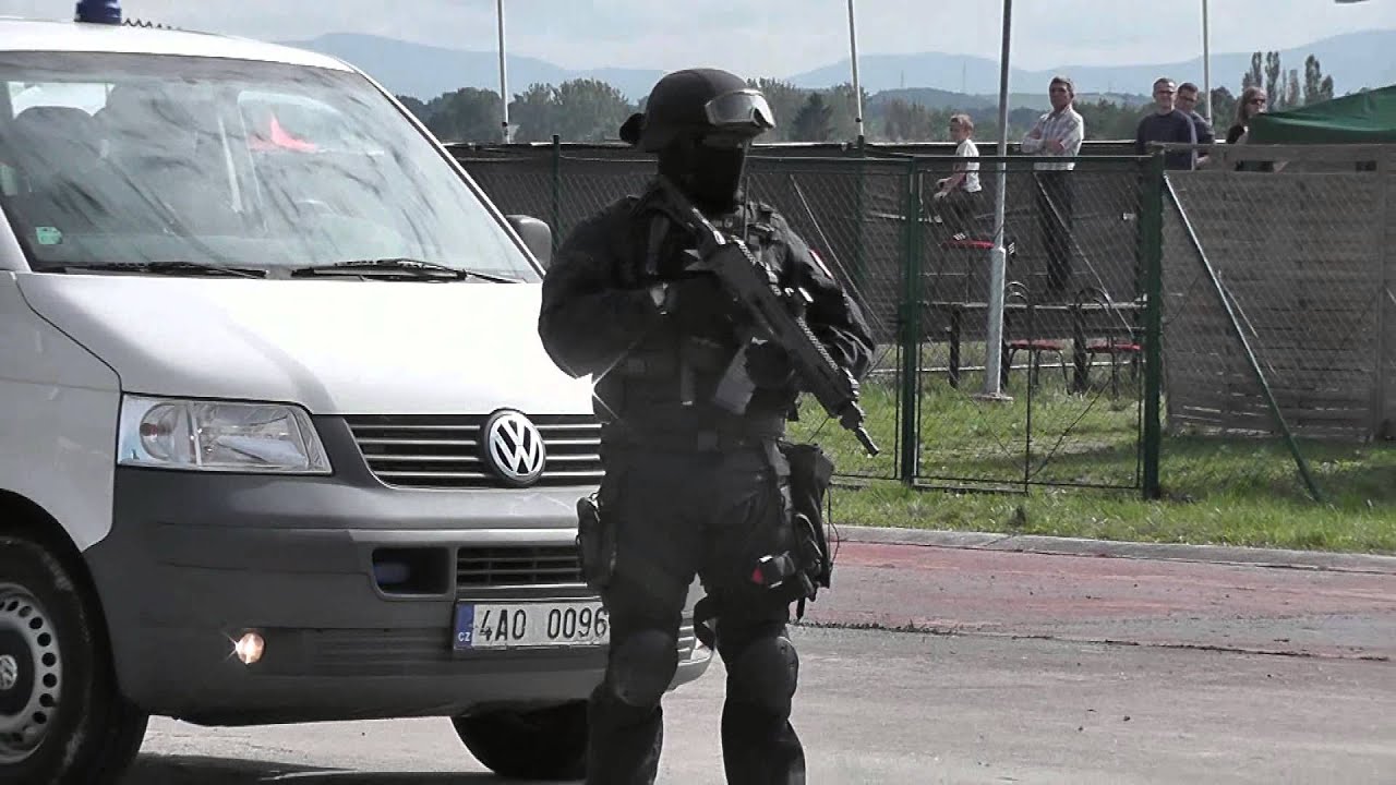 Dny NATO 2012 - Ukázka Vězeňské služby ČR