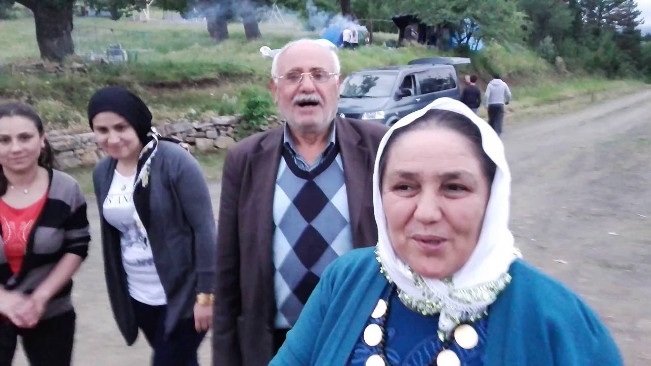 ASARCIK KÖYÜNDEN  SALİ DÖVEN VE AİLESİ