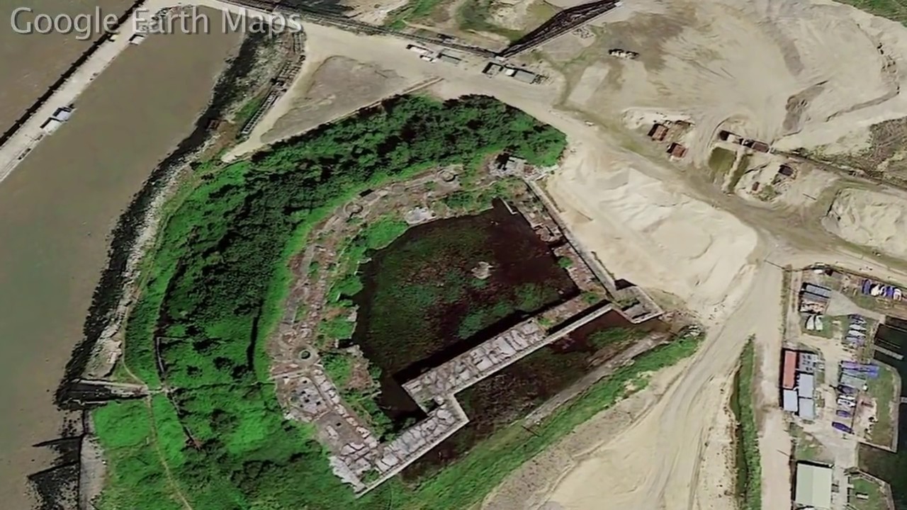 Abandoned Cliffe Fort 2011