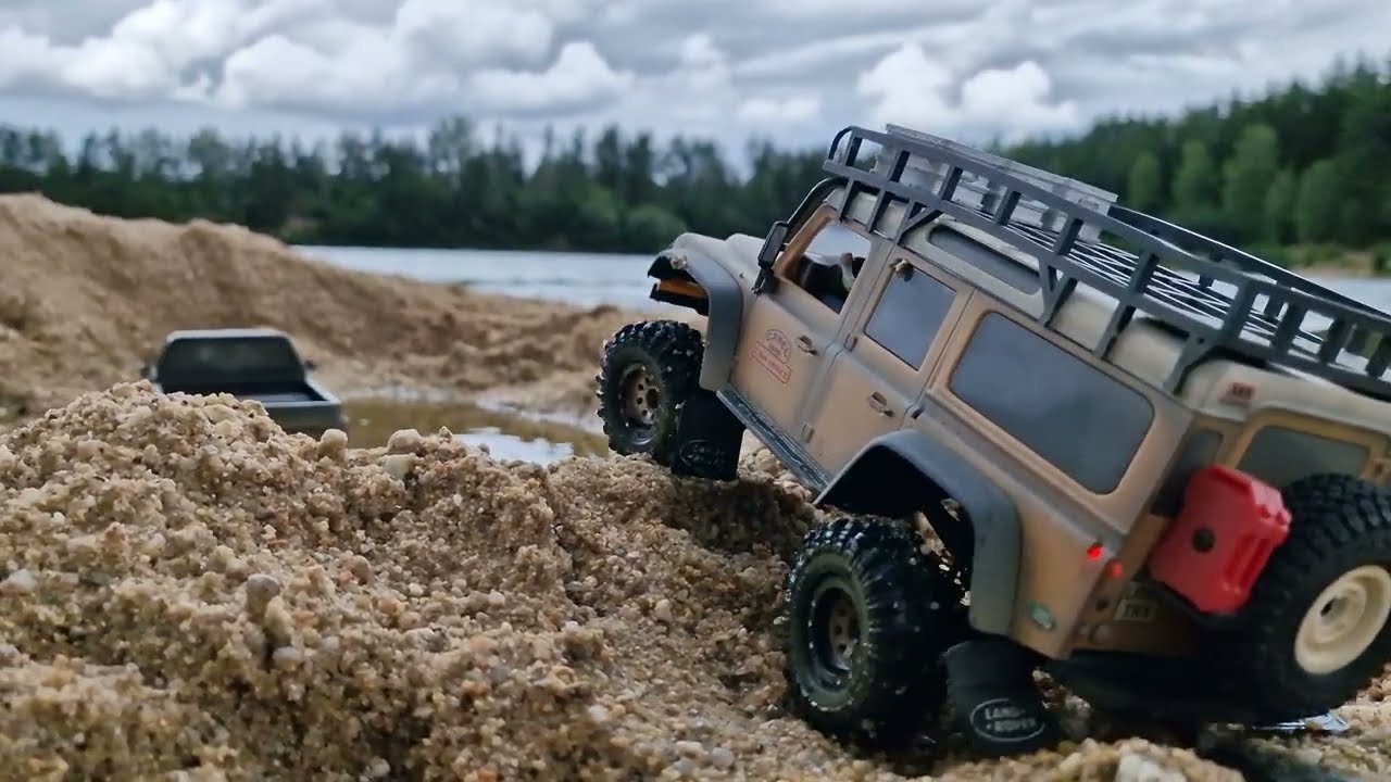 Mini Crawler Adventure: Traxxas TRX-4M RTR 1/18 Overview!