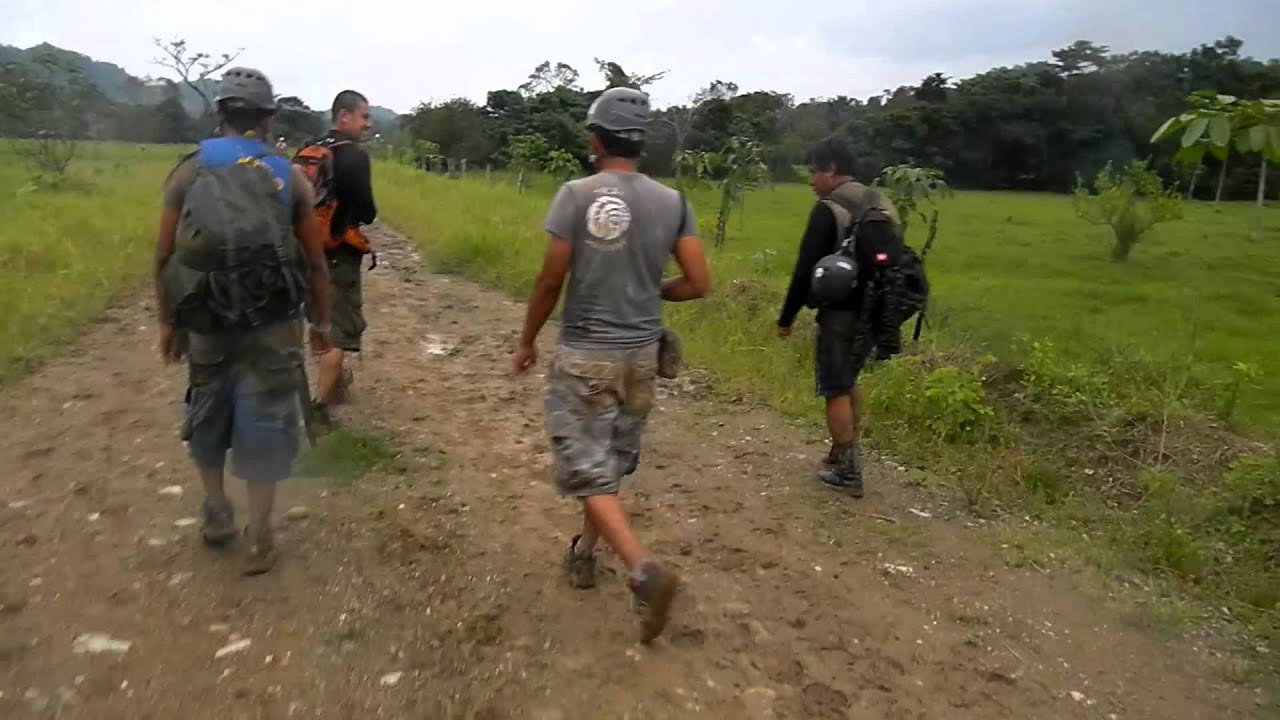 despu&eacute;s de una jornada de exploraci&oacute;n en la selva zoque en minatitlan, ver.