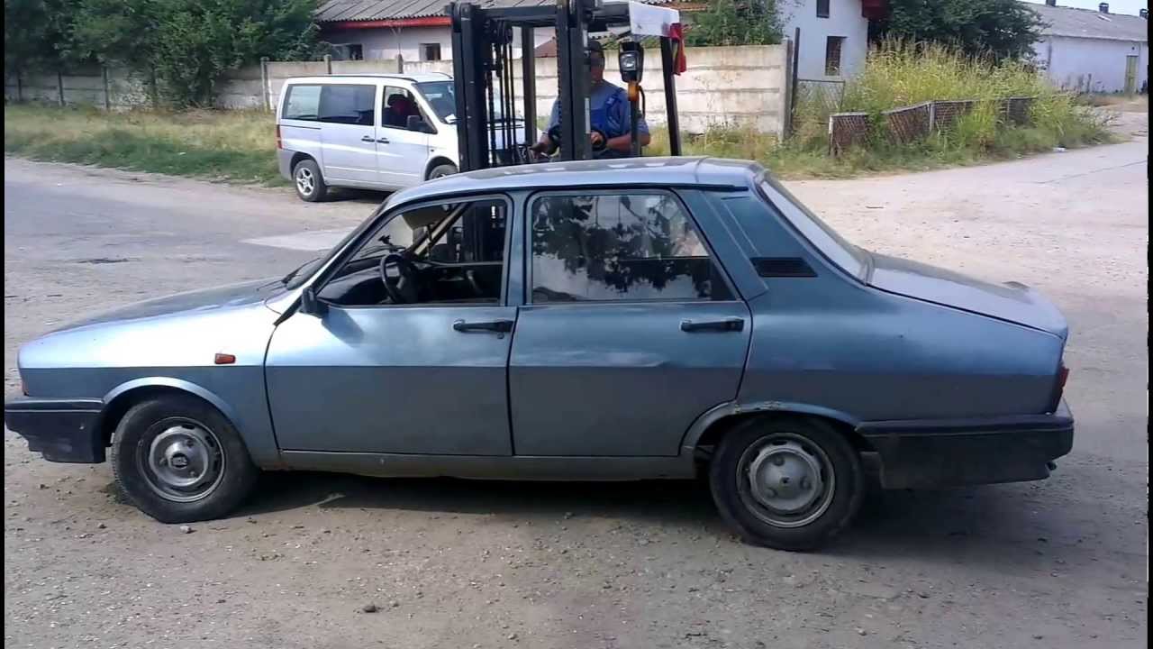 dacia rasturnata in poarta la remat