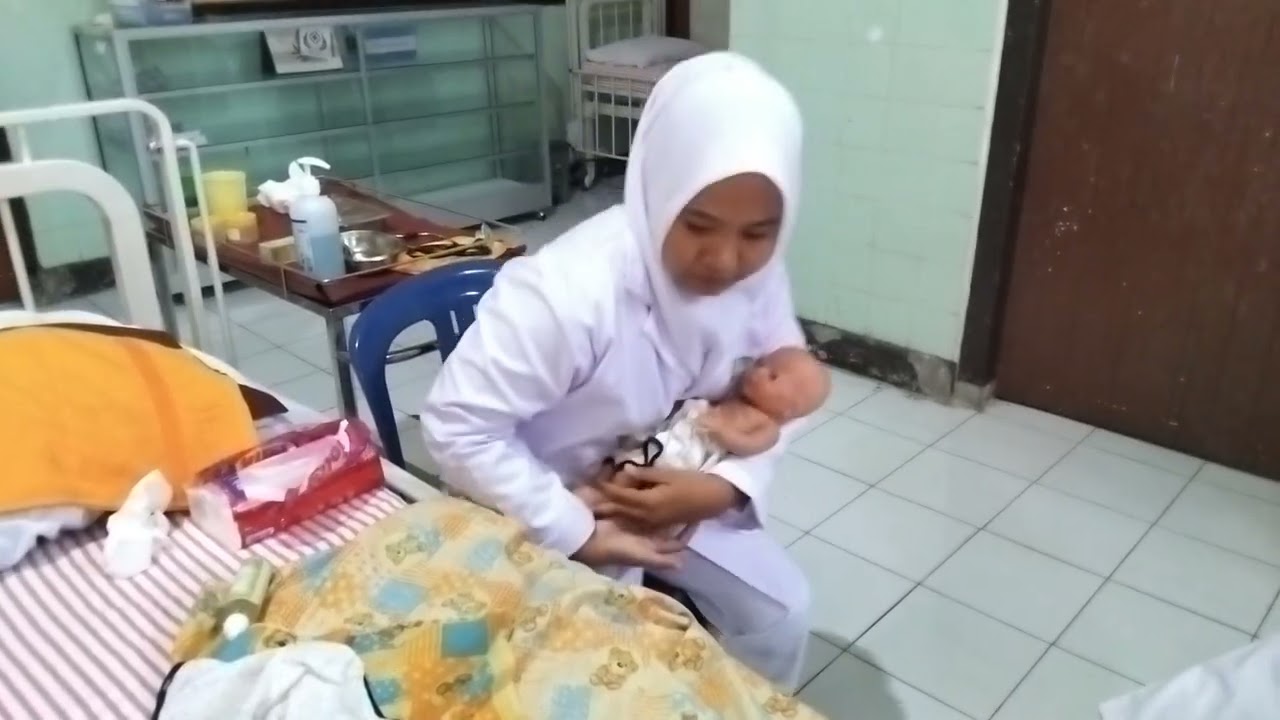 fisio terapi dada pada anak , tia n.p 2A 