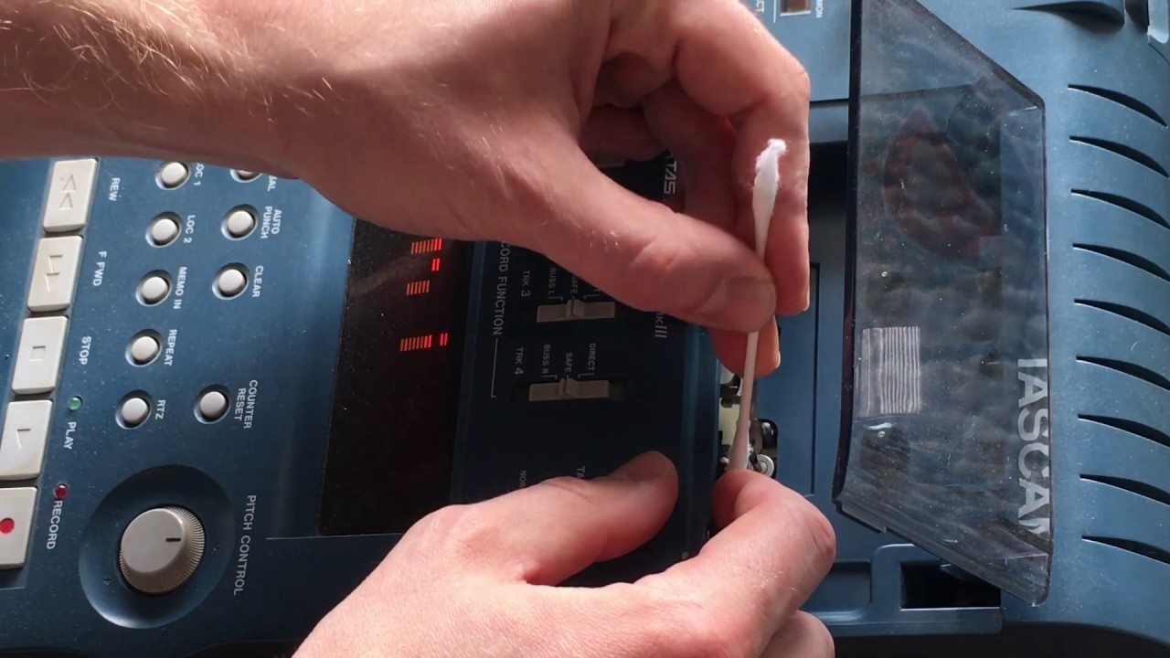 КАК ЧИСТИТЬ 4-дорожечный кассетный магнитофон TASCAM 424 MKIII | 424recording.com