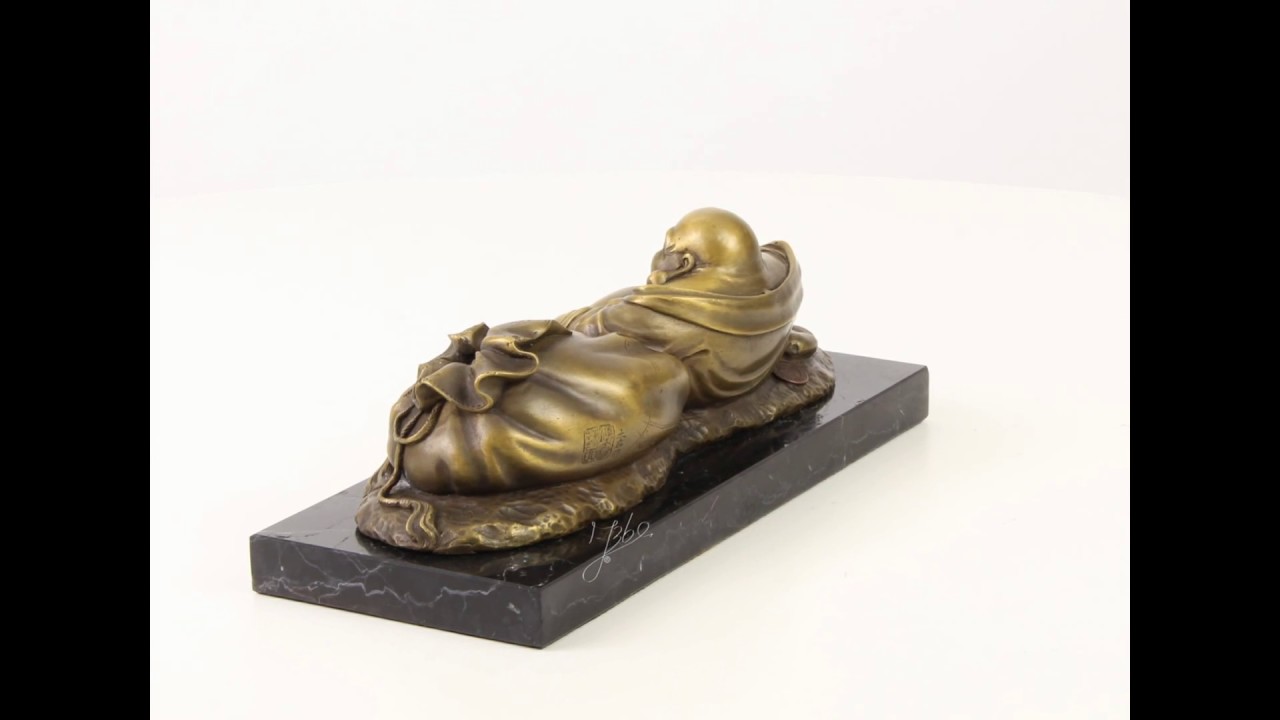 Bronzen beeld de Lachende Boeddha.