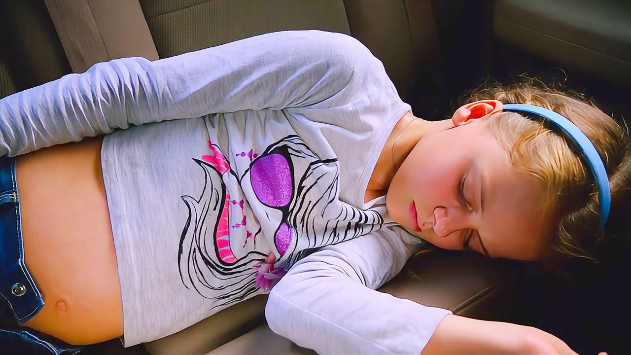 Живот 10-летней девочки продолжал расти &mdash; она выглядела так, будто была беременна | Обзор &laquo;Чудес ...