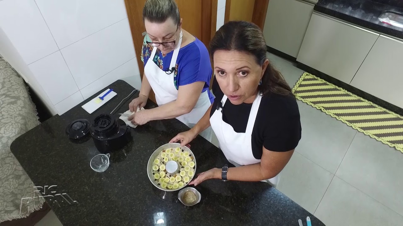 Aprenda a receita do Bolo de Banana sem Açúcar e sem Farinha