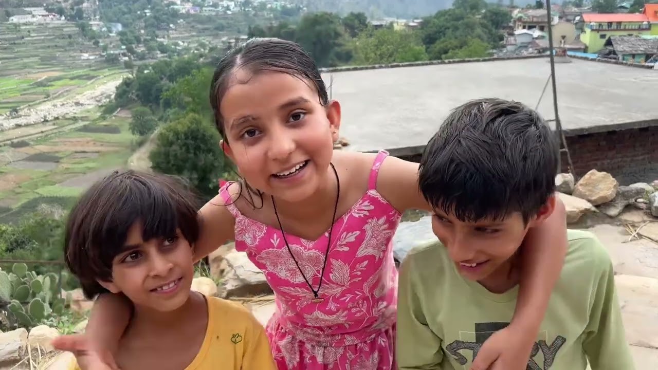 इतनी छोटी बची ने बताया गाँव और पहाड़ो ⛰️ 🏔️ की सचाई 🫩🥰🙏🫀🫀🥺