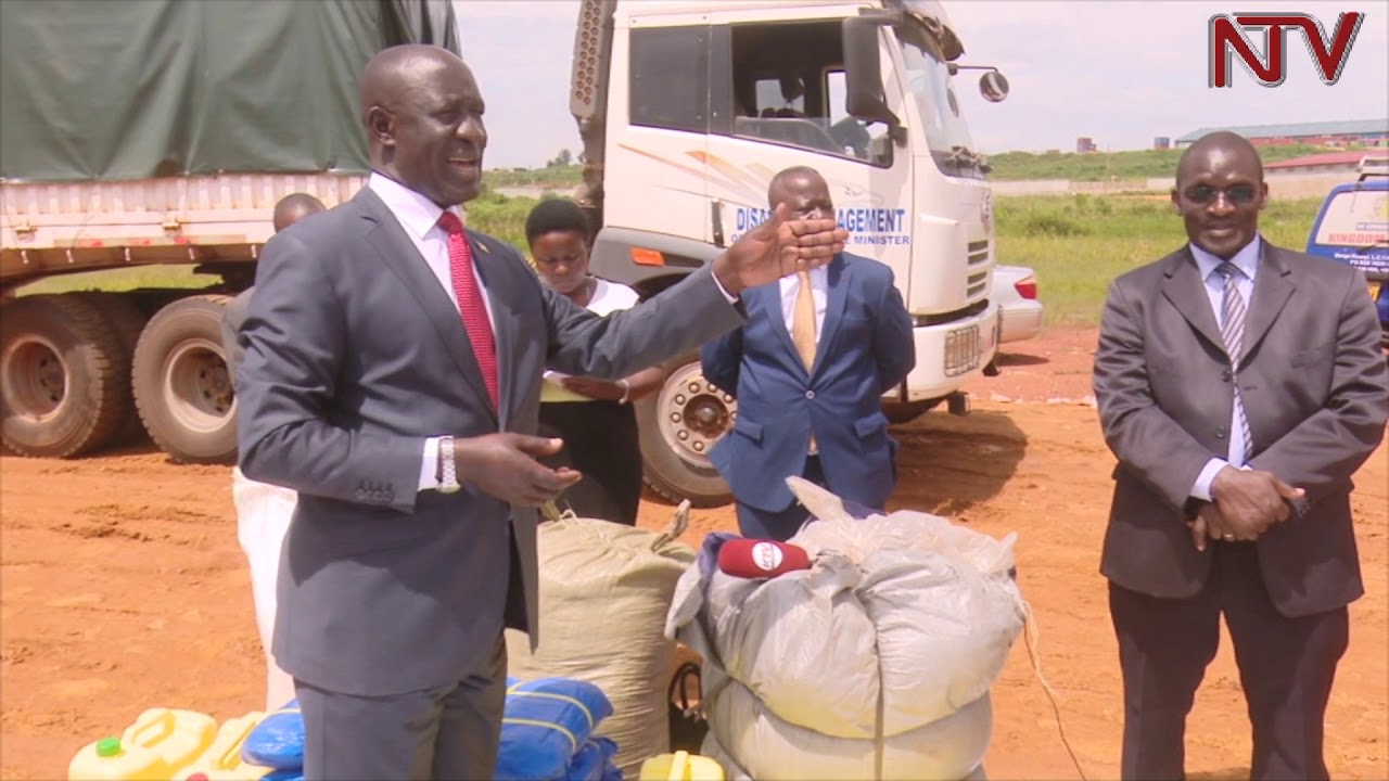 Government sends 120 tonnes of food to flood-affected districts