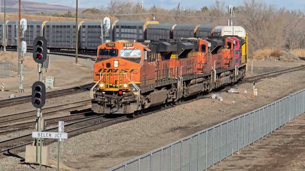 (12/2025) Eastbound BNSF Manifest Arriving in Belen w/Hornless SD70ACes and FXE SD70ACe Trailing