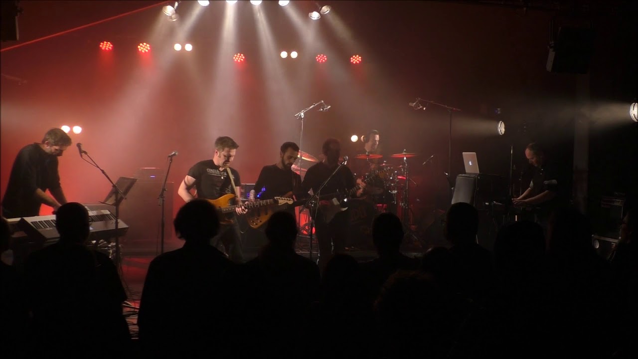 7 - JPL - Silence dans la salle !