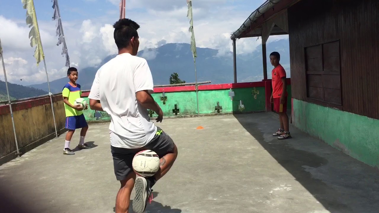 Football ⚽️ tricks