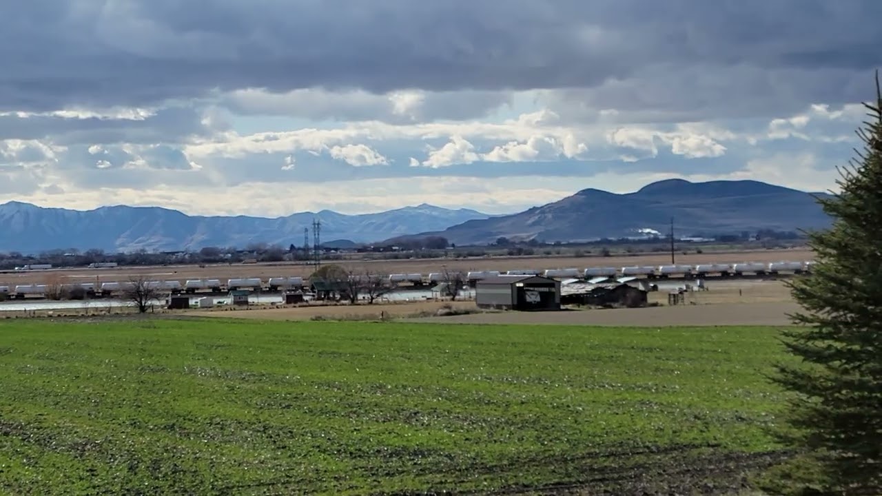 Union Pacific Acid Train Southbound at 28.1, Calls Fort Road Crossing