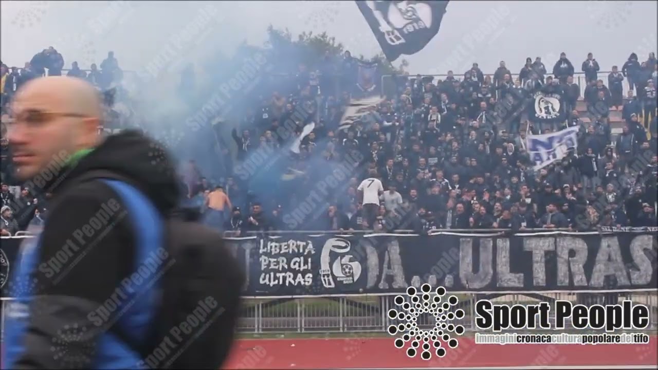 "Solo Cavese..." e altri cori Cavesi a Barletta, Serie D 2022-23