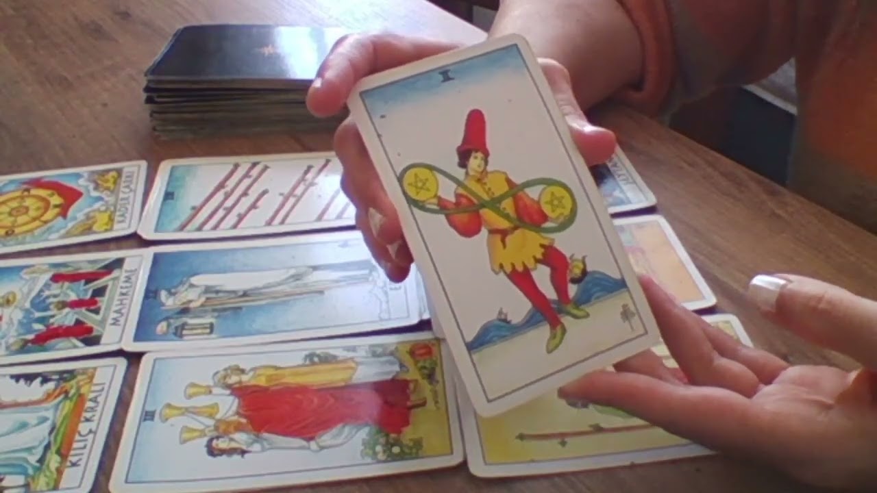 Aklımızdaki Kişi Hayatındaki Kişiye Çok Dikkat Etsin - İlahi Adalet Tarot
