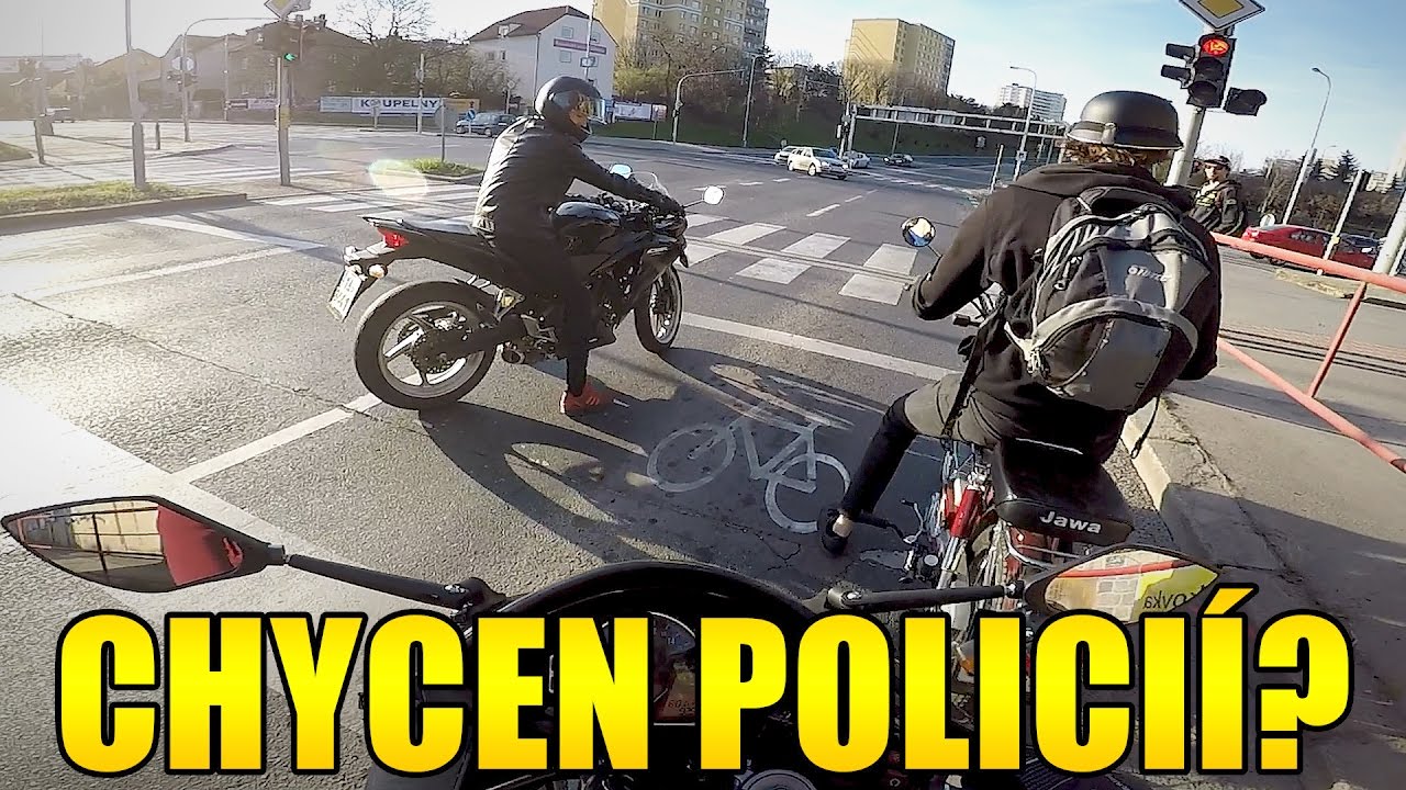 MOTOVLOG - CHYCEN POLICIÍ BEZ ŘIDIČÁKU!