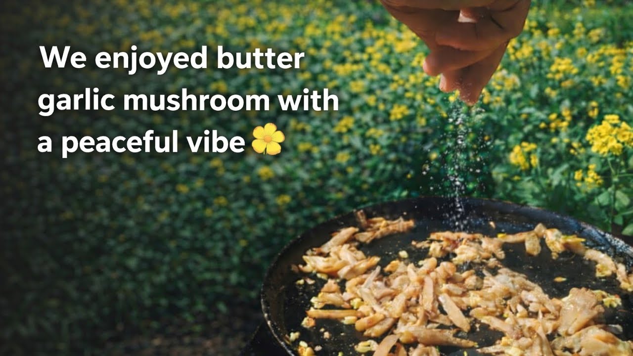 Butter garlic mushrooms + mustard patch + bird songs=peace 💚📸 (Check the description for the recipe)