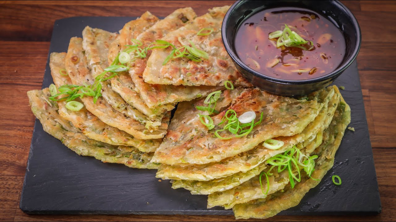 How to Make Crispy Chinese Scallion Pancakes