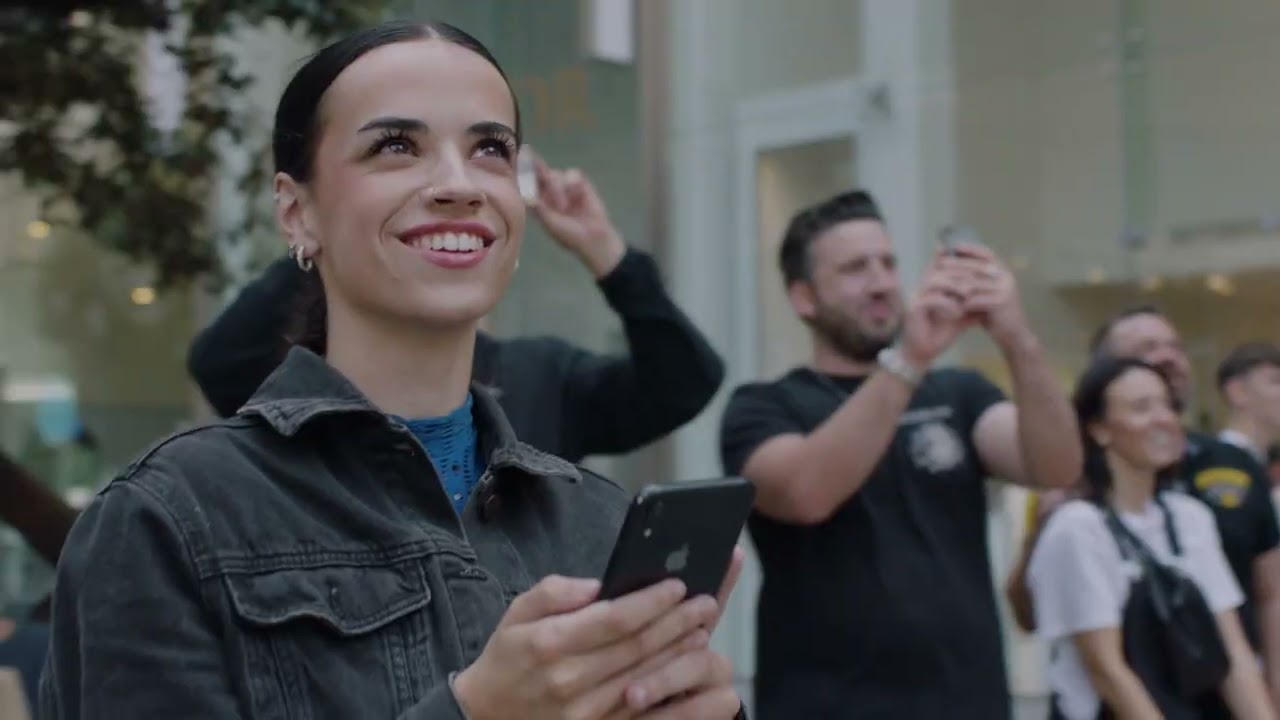Subway creates 3D interactive billboard at Westfield