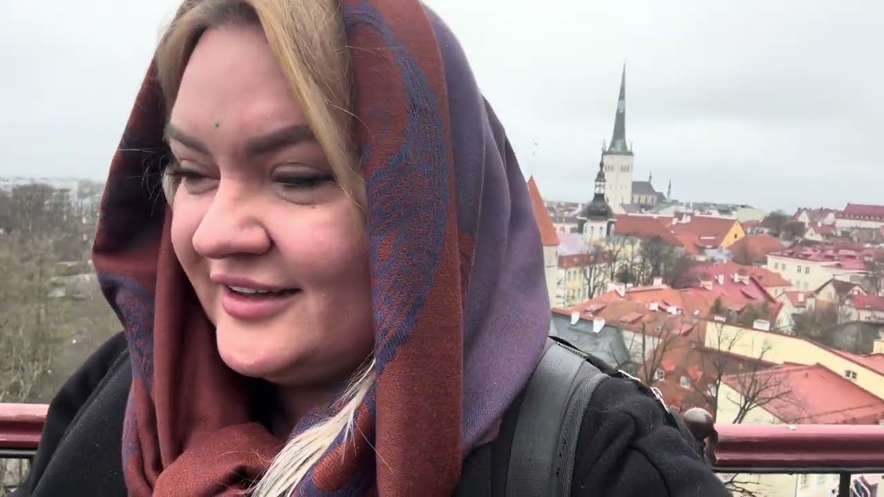 Таллин нападение чайки . Прогулка и домой в Варшаву 