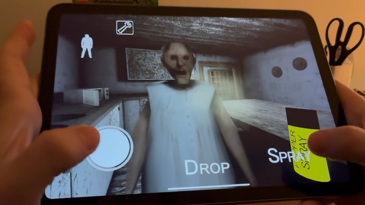 I wanted to use the basement to escape GRANNY but something went wrong.
