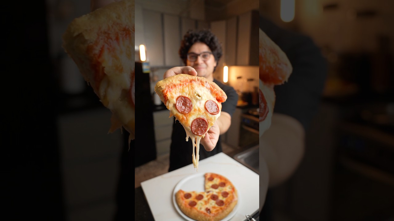 جربت أعمل أو بيتزا على القناة، بيتزا وجدي بالببروني. #وصفات_وجدي #بيتزا_وجدي