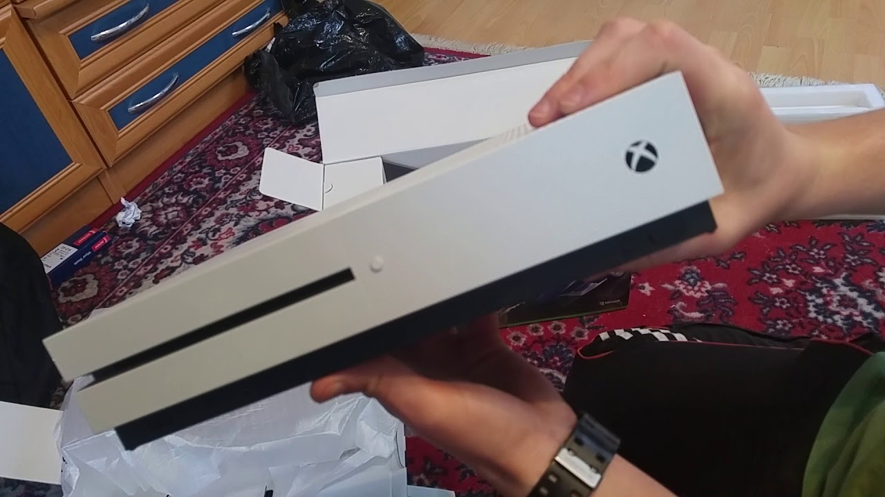 Rozpakowanie Xbox One S