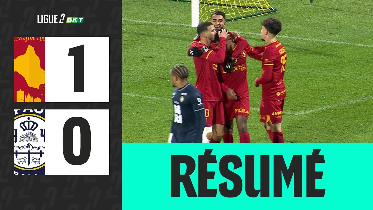 RODEZ AVEYRON FOOTBALL - PAU FC (1-0) - 15&egrave;me journ&eacute;e - Ligue 2 BKT 24/25